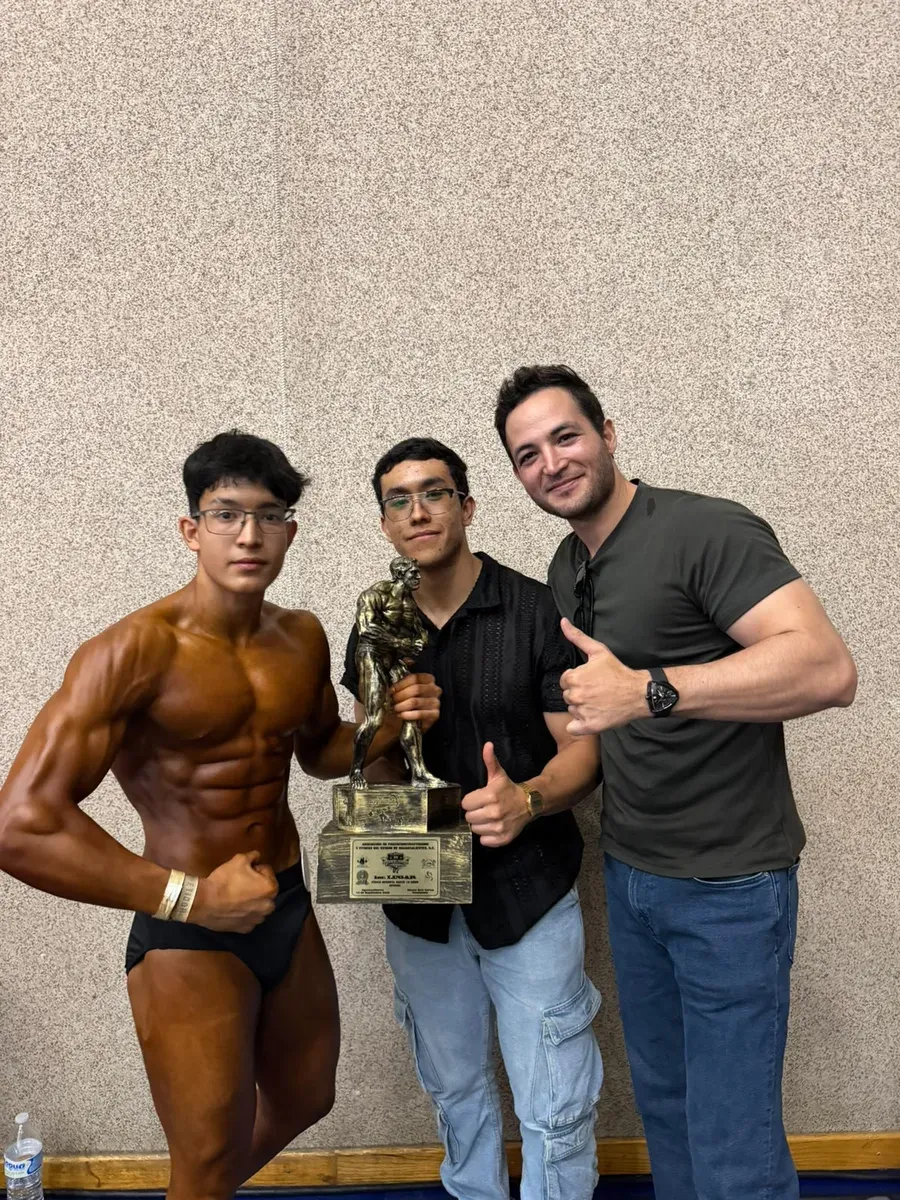 Atletas de EAB Performance en competencia
